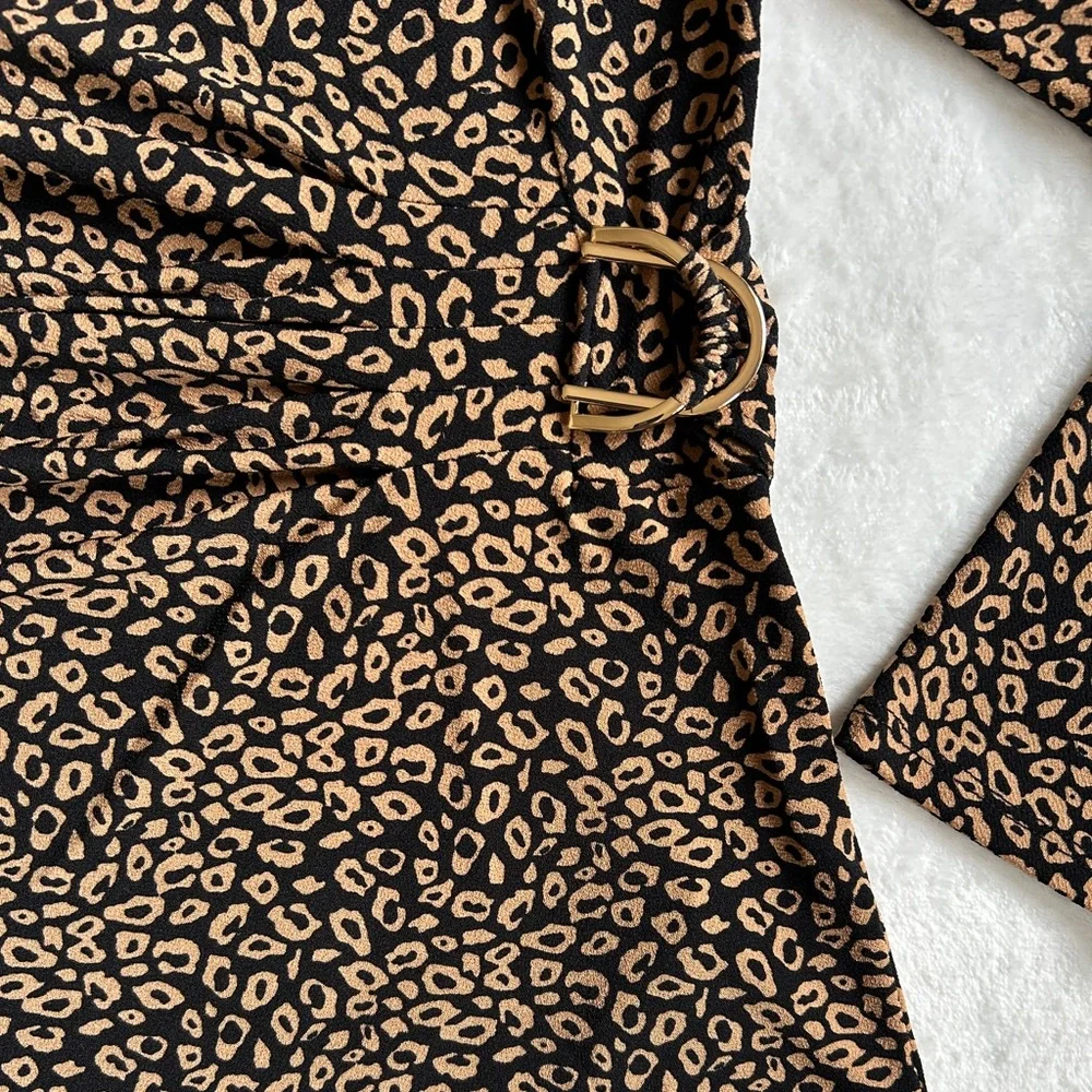 ADRIANNA PAPELL Animal Print Women’s‎ Blouse - Picture 7 of 11